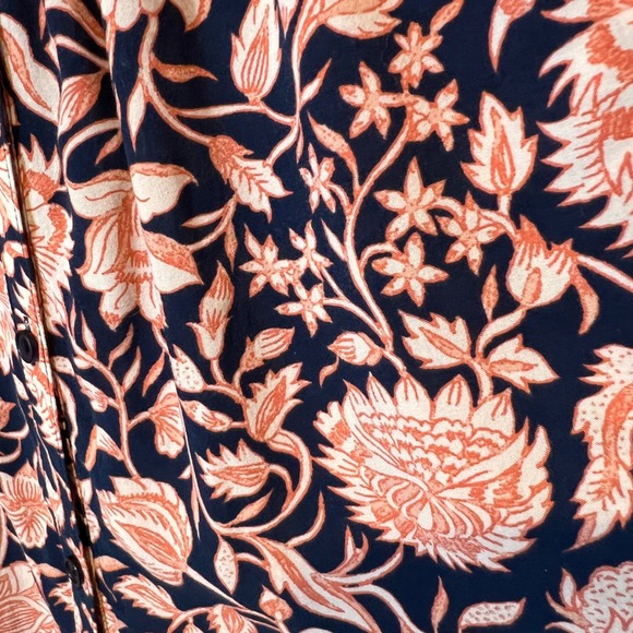 Lucky Brand Jemma Floral Smocked Peasant Top Navy Button Down Viscose Size Large - Picture 3 of 14